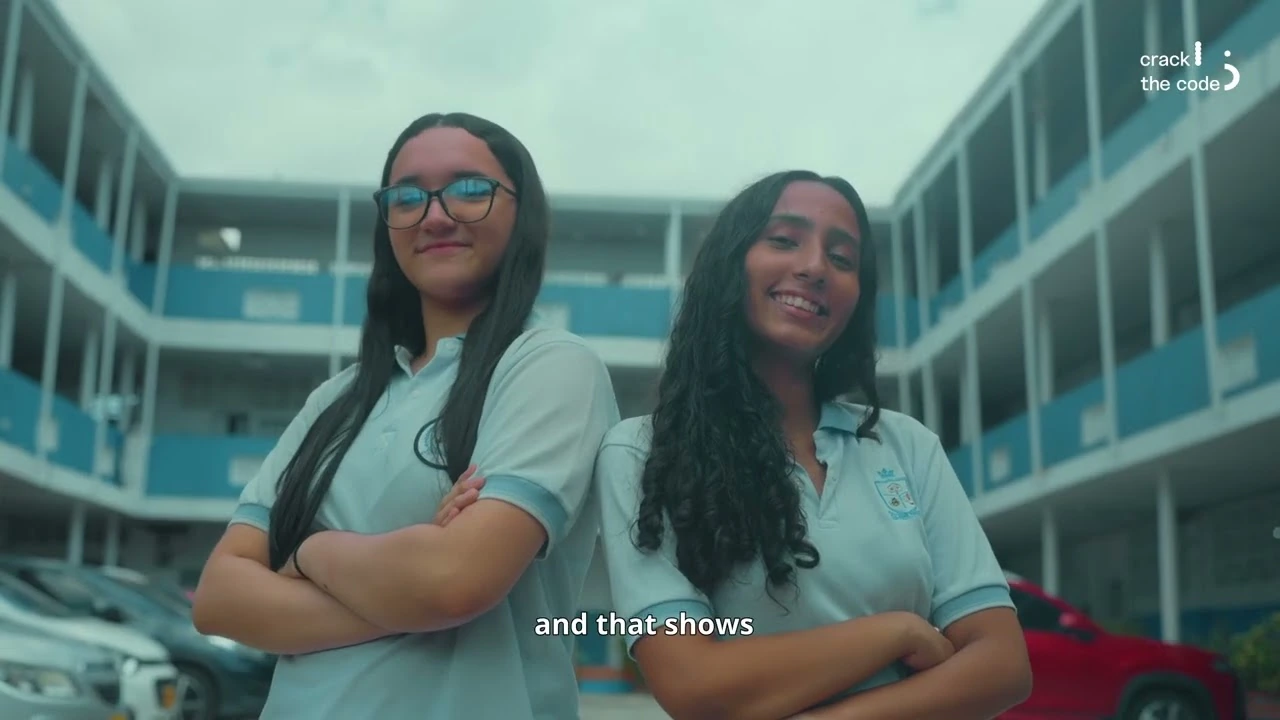 imágen de un estudiante que participó en el programa de Crack The Code